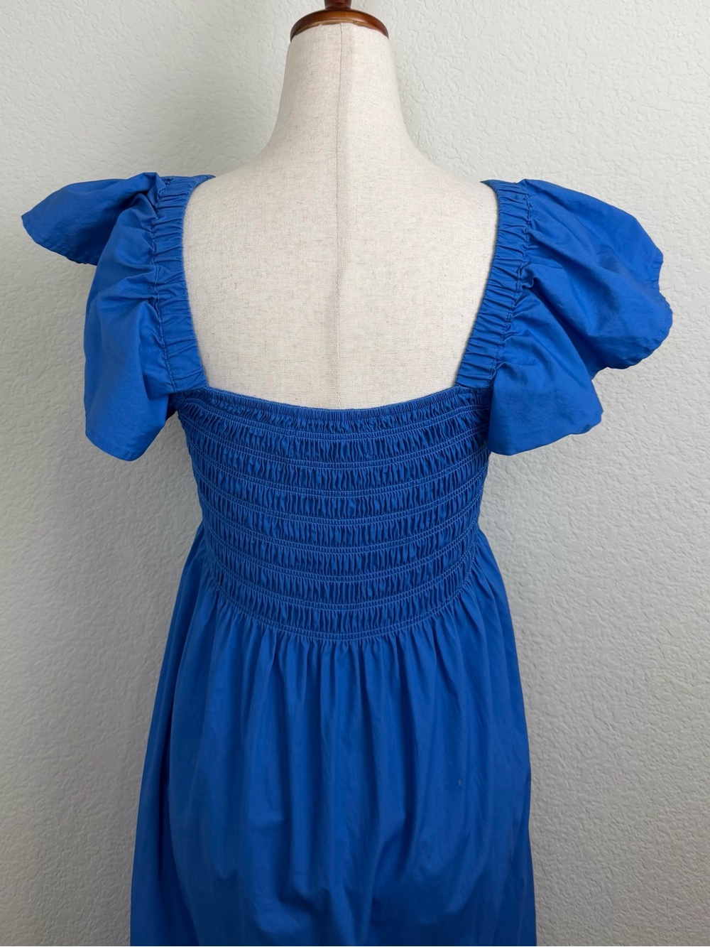 o.p.t. Tuscany Womens Cobalt Blue Smocked Ruffle Midi Dress
Tiered Skirt Small - Picture 10 of 13